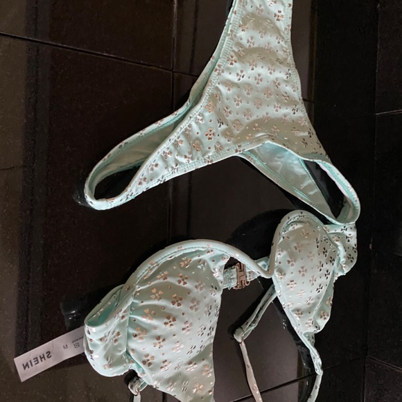 Shein - Picture 6 of 12